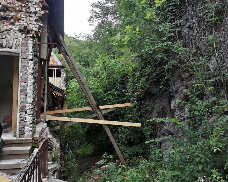 effondrement du mur arrière