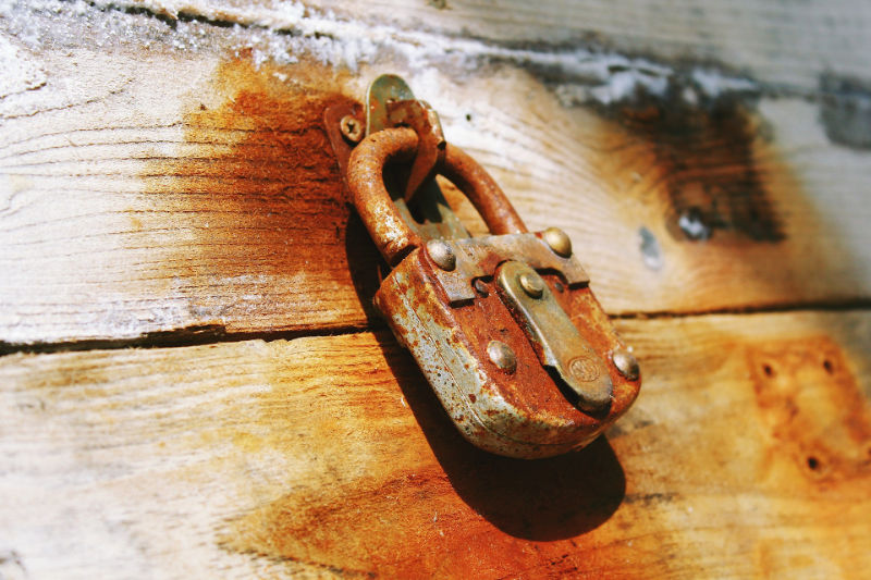 cadenas porte fermée urbex