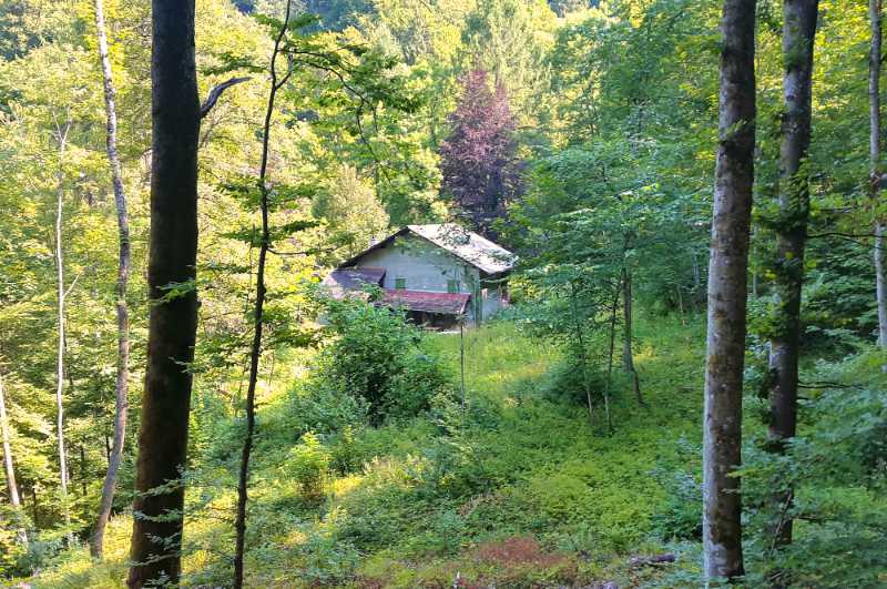 maison abandonnée suisse